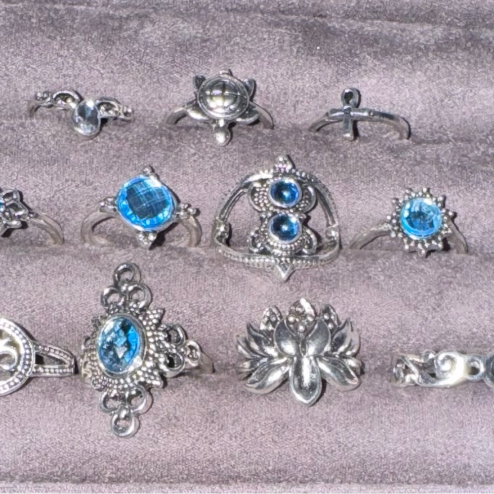Elegant Silver and Blue Gemstone Ring Set